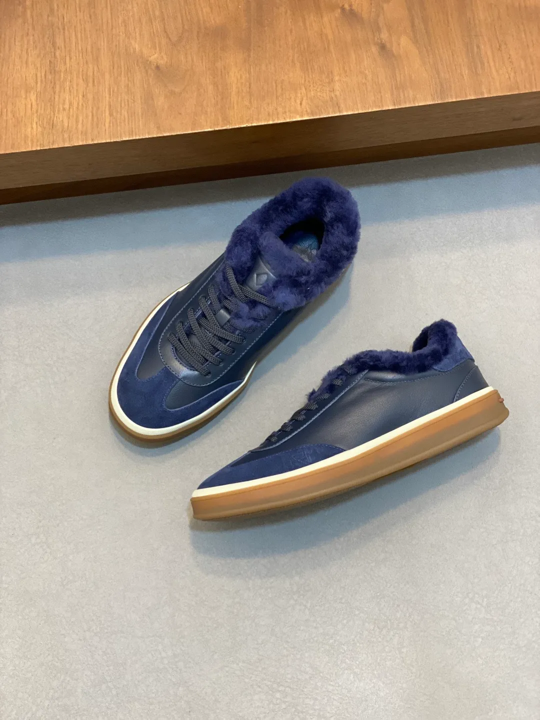 Men's men's shoes💰740 Loro Piana - Classic casual wool shoes, men's lace-up casual shoes and sneakers, high-quality lightweight and comfortable fabrics, suitable for outdoor leisure, the color scheme is young and energetic, great with sportswear or casual suits! Code number: 39-44 (45, 46, can be customized)